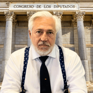 Julio Ariza habla sobre la moción de censura aSánchez
