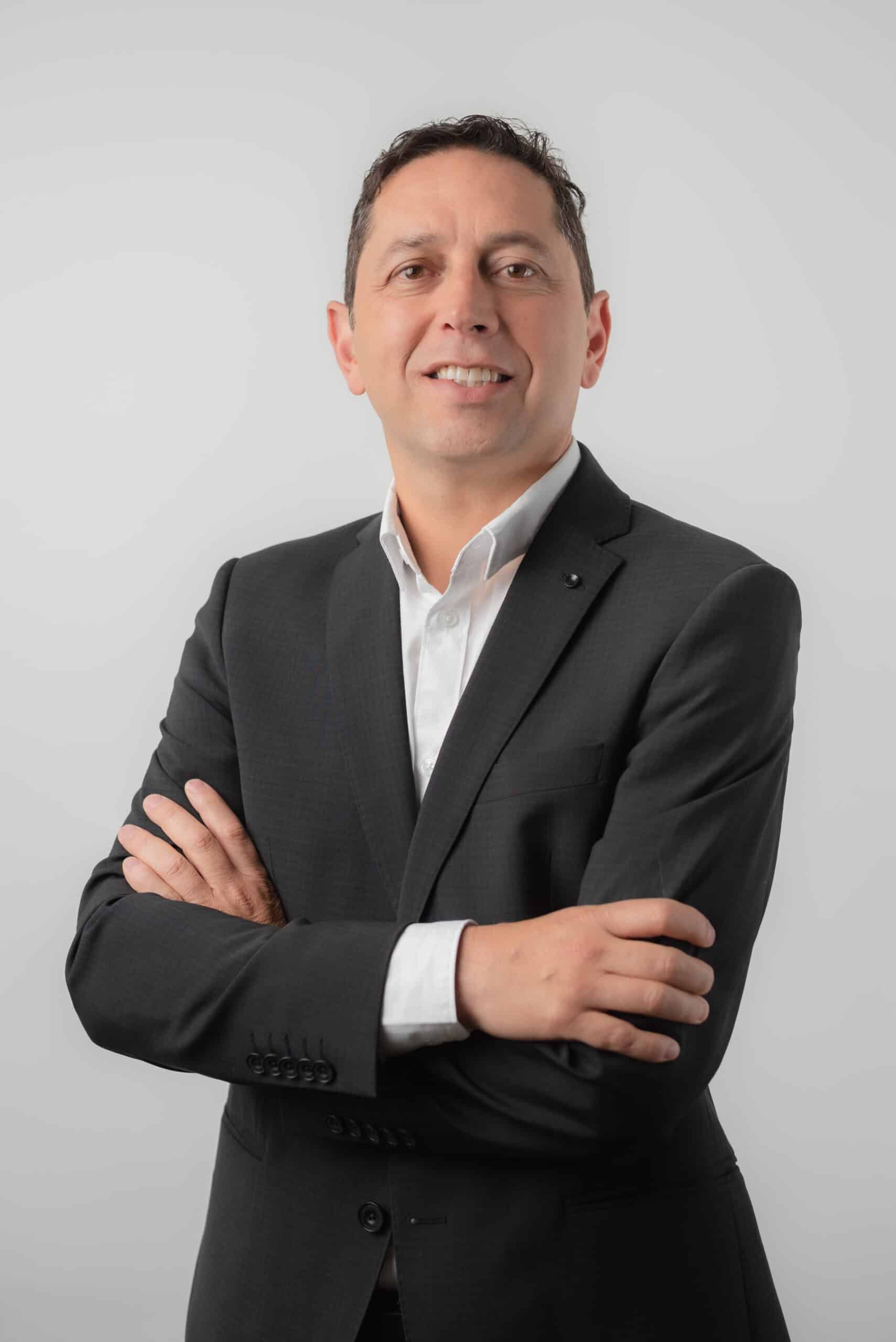 Mauricio Téllez.