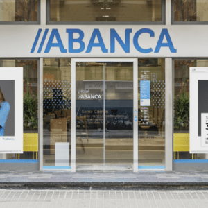 "Posters que te Cuidan": Nueva entrega de la campaña desarrollada por Ernest para ABANCA Seguros