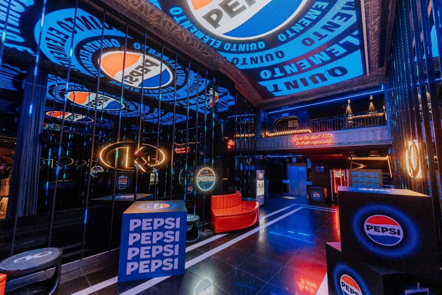 Teatro Kapital brandeado con Pepsi