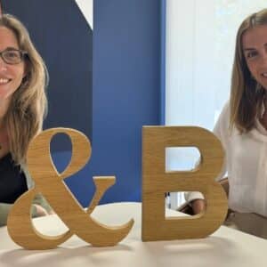 Laia Regués y Silvia Arias