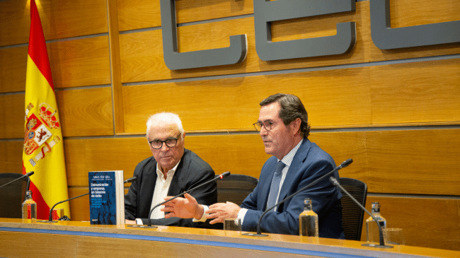 Carlos Díaz (derecha) y Antonio Garamendi