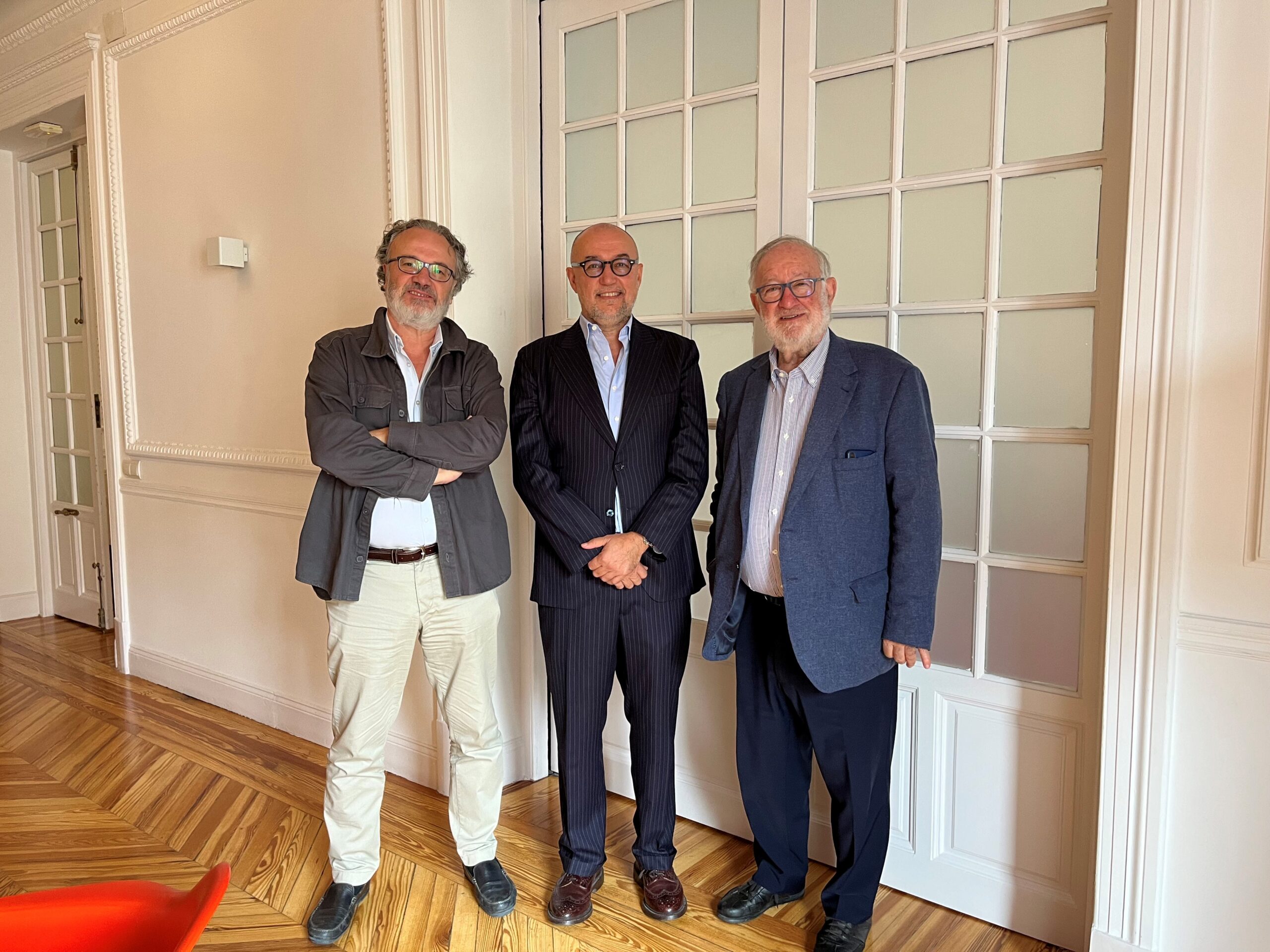 De izquierda a derecha: Miguel Ángel Noceda, Andrés Rodríguez y Fernando González Urbaneja.