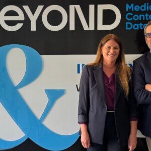 Mariana Pedemonte y Rafael Martínez de Vega - Grupo &BEYOND