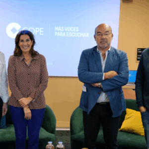 De izda. a dcha. Javier Visiers, Pilar García de la Granja, Ángel Expósito y Manolo Lama