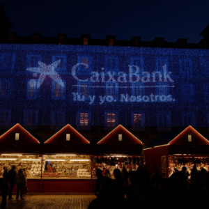 CaixaBank transforma la Plaza Mayor de Madrid en un espectáculo de luz esta Navidad