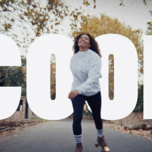 Cloudina vuelve a confiar en el Arnold Fullsix para crear una campaña que suena muy "cool"