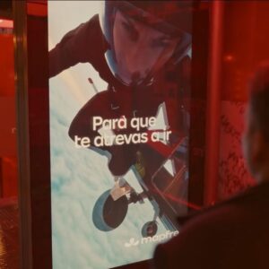 Burns traslada el nuevo posicionamiento de Mapfre al entorno social a partir de una gran activación urbana