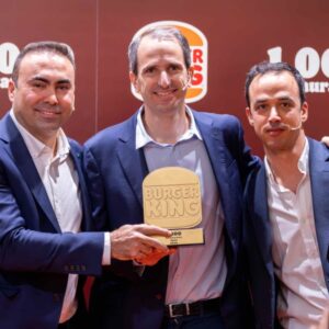Burger King celebra sus 1.000 restaurantes en España con una campaña que premia las historias de sus clientes